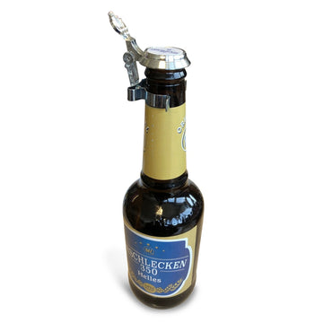 Zinndeckel Arschlecken350 für Bierflaschen/Limoflaschen aus Zinn, mit Federstahlklammer